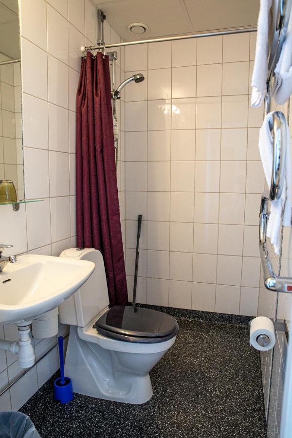 Hotell Station Skinnskatteberg ภายนอก รูปภาพ